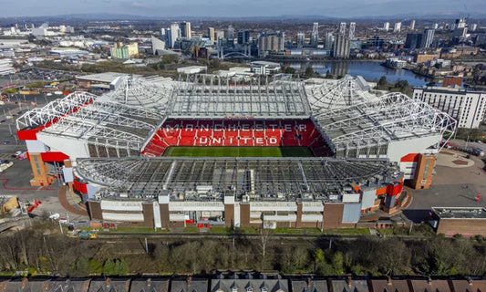 Manchester United : Old Trafford démoli ? Un nouveau stade évoqué